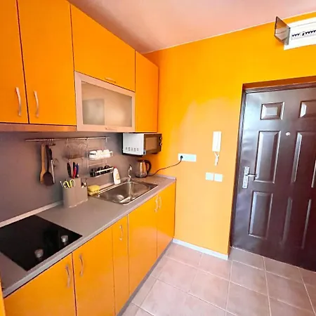 Eastern Style Apartment *